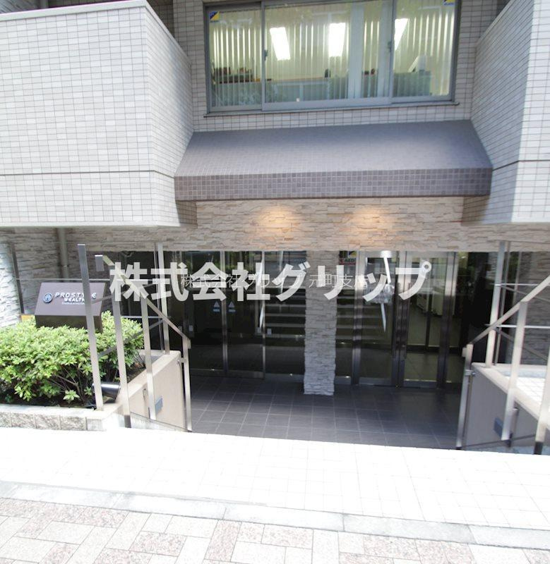 プロスタイルウェルス関内住吉町のエントランス