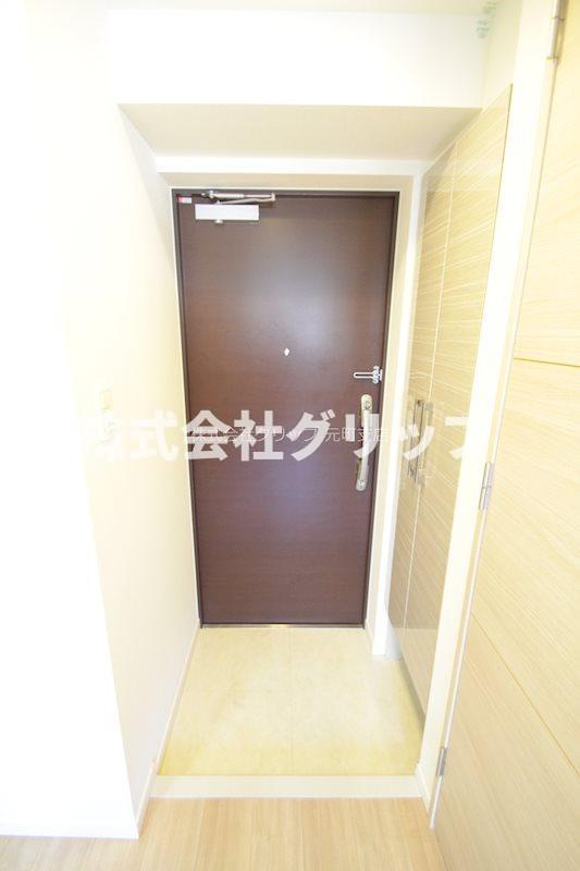 プロスタイルウェルス関内住吉町の玄関