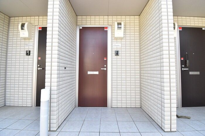 ソラーナKの玄関