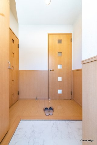 ベル・クレール吉田の玄関