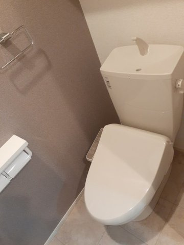 【トイレ】 | イヤサカ | 落ち着いた色調のトイレです