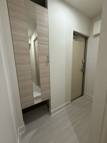 セレスティア東梅坪の玄関