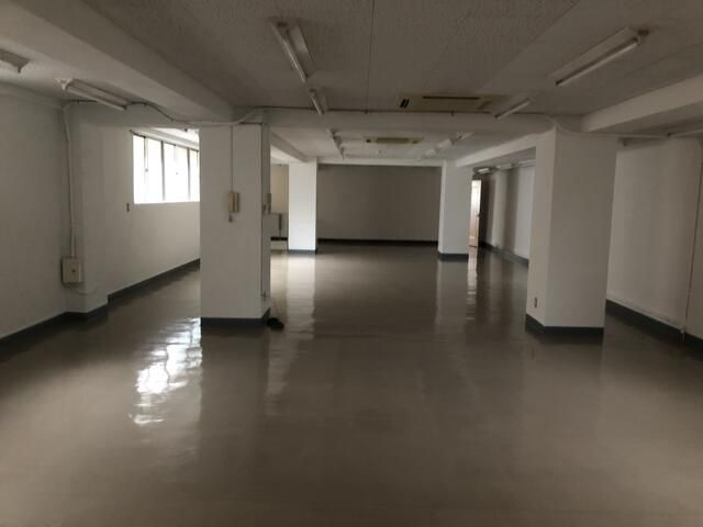台東区千束２丁目の店舗事務所の内装