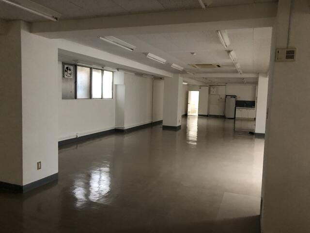 台東区千束２丁目の店舗事務所の内装