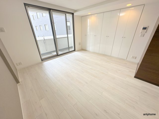プライムアーバン堺筋本町　仲介手数料無料の寝室