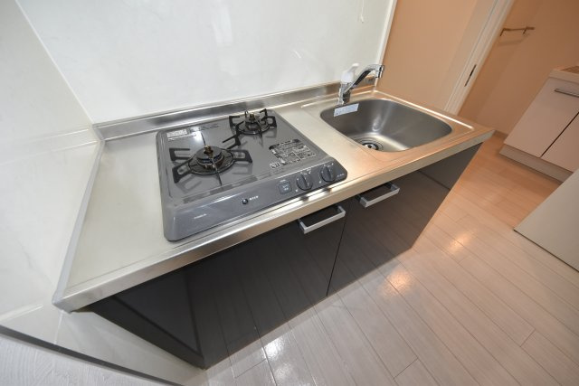 大阪市大正区三軒家西１丁目の賃貸マンションのキッチン