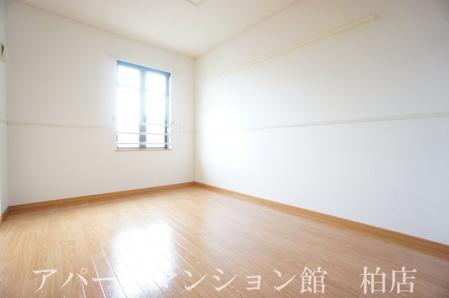 ブラウンヒルズⅡの寝室