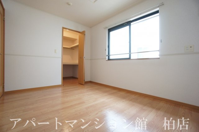 ブラウンヒルズⅡの寝室