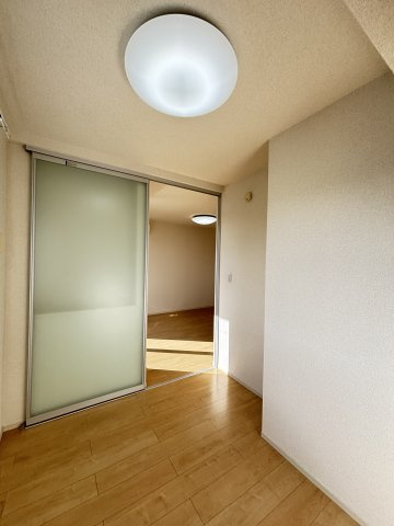センターポイントⅠの収納|イメージ102号室の写真