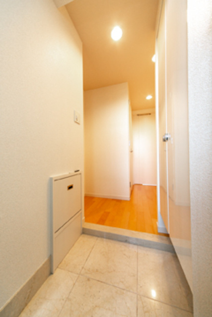アルシオン経堂の玄関|※写真は同タイプ住戸です。