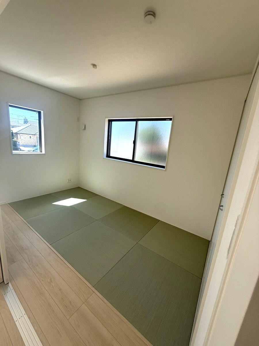 クレイドルガーデン周南市梅園町 第1の和室|LDK横の和室です