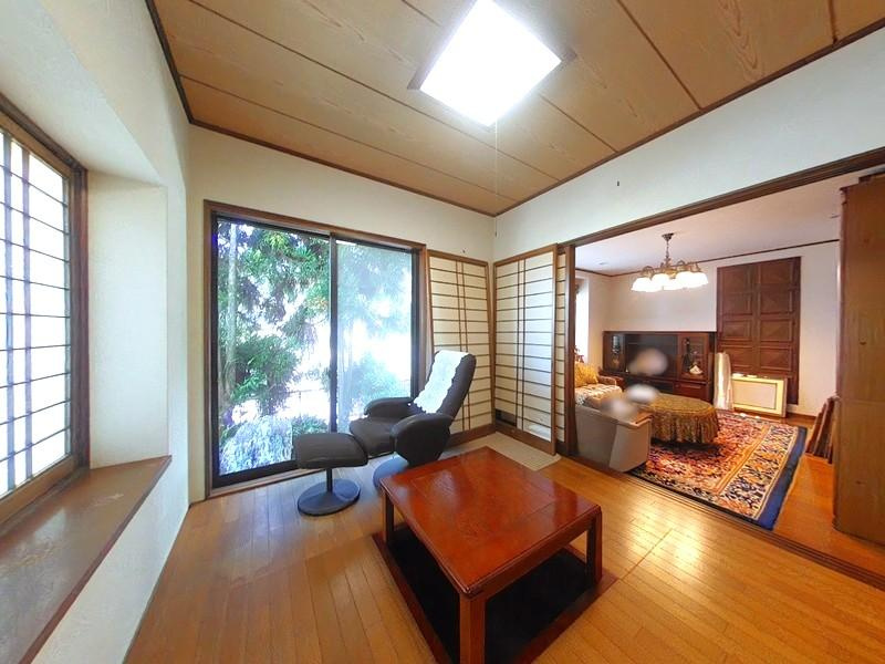 高知市潮見台2丁目　中古戸建ての洋室|１F:4.5洋室（掘りごたつ）