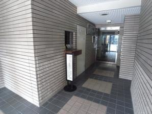 ライオンズマンション都立大学第２のエントランス