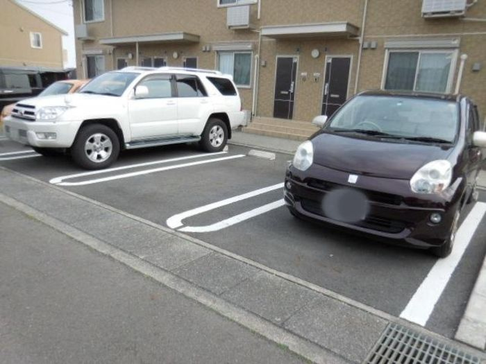 ウィルCの駐車場