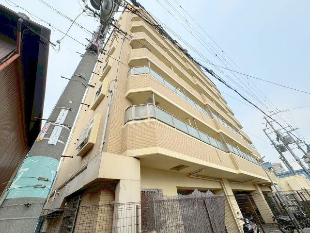 フローライト上新庄駅前の外観