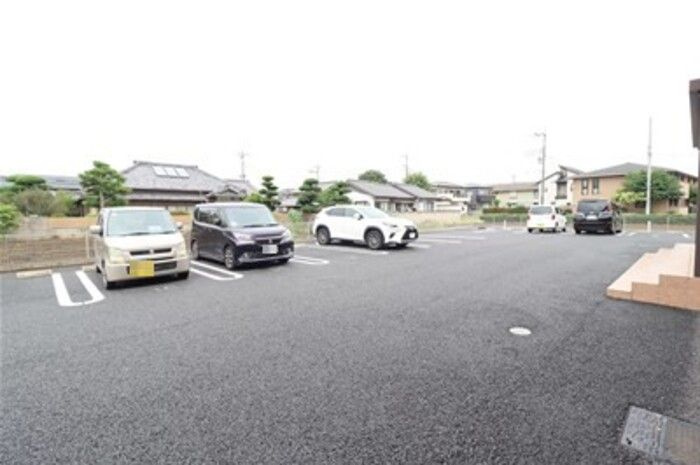 グランボヌール　Ⅲの駐車場