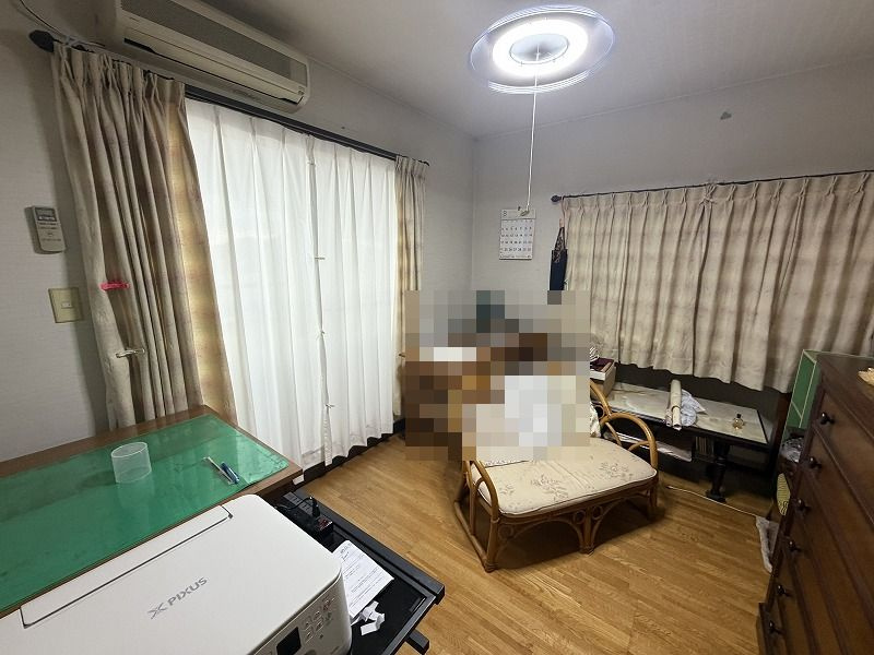 各務原市鵜沼羽場町５丁目の洋室
