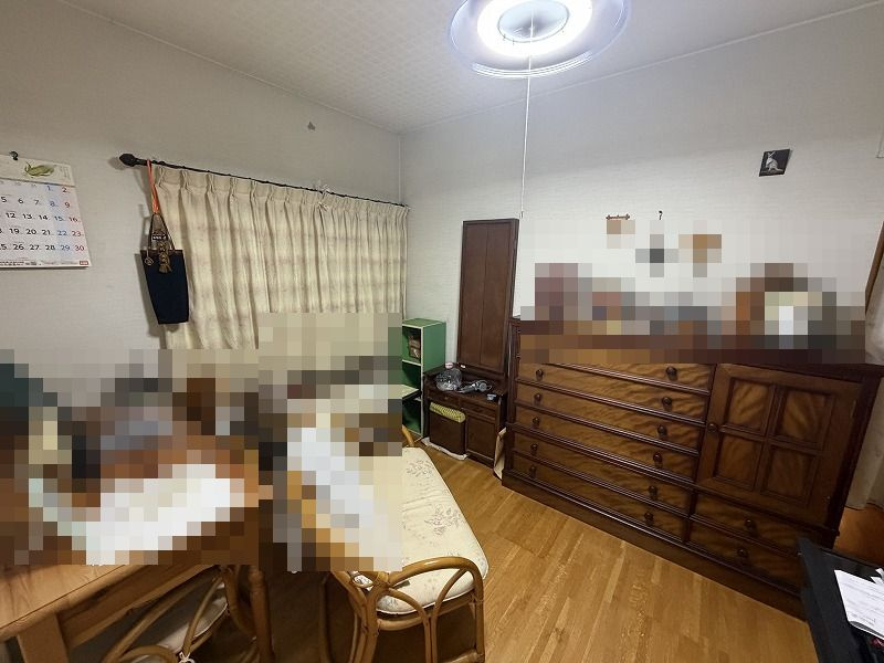 各務原市鵜沼羽場町５丁目の洋室