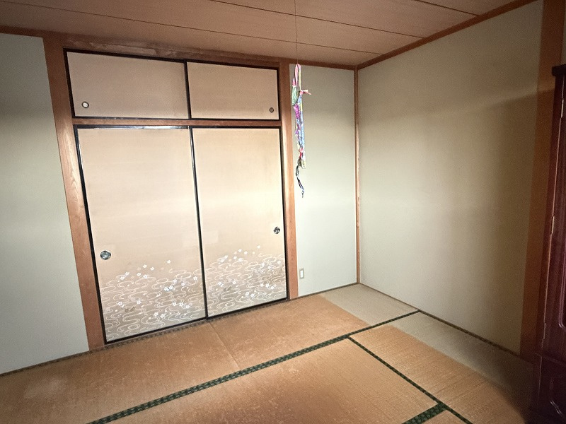 各務原市鵜沼羽場町５丁目の和室