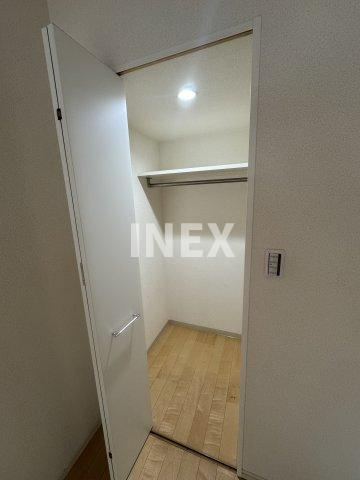 横浜市中区吉田町の賃貸マンションの収納