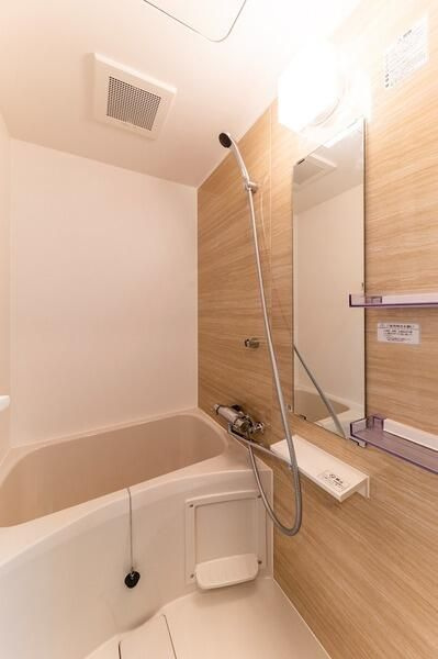 ＣＯＣＯＦＬＡＴ雑司が谷の浴室