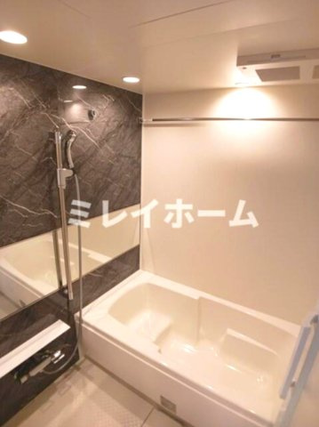 プレシャスの浴室