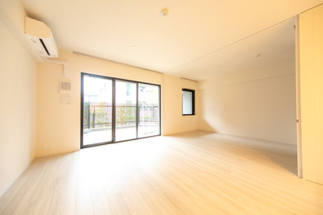 パークアクシス千川の居間・リビング|※写真は同タイプ住戸です。