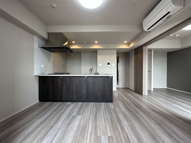 コンシェリア東京 ＜ＨＩＧＡＳＨＩＪＵＪＯ ＲＥＳＩＤＥＮＣＥ＞の居間・リビング|使いやすいリビングです