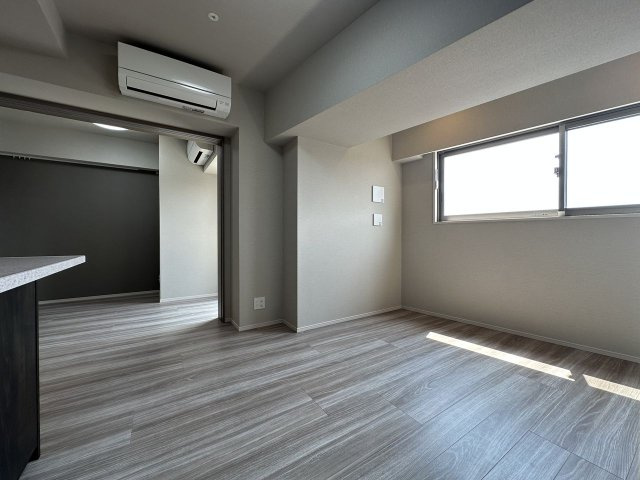 コンシェリア東京 ＜ＨＩＧＡＳＨＩＪＵＪＯ ＲＥＳＩＤＥＮＣＥ＞の居間・リビング|ゆったりとしたリビングです