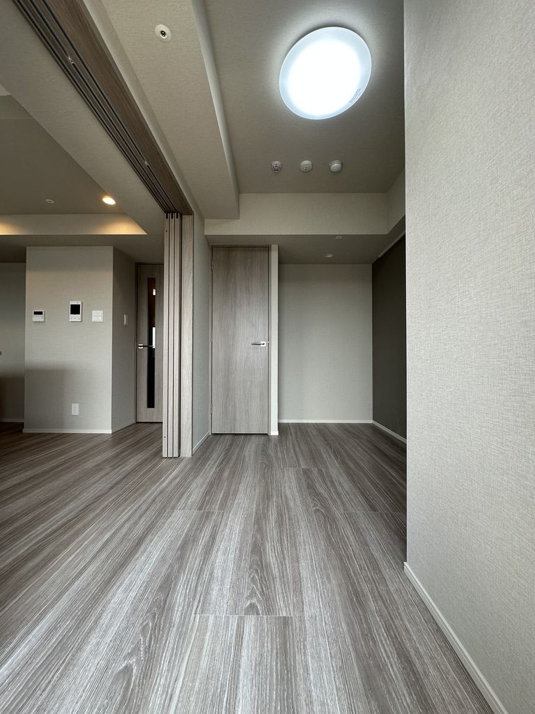 コンシェリア東京 ＜ＨＩＧＡＳＨＩＪＵＪＯ ＲＥＳＩＤＥＮＣＥ＞の洋室|個人の部屋や寝室として使える洋室です