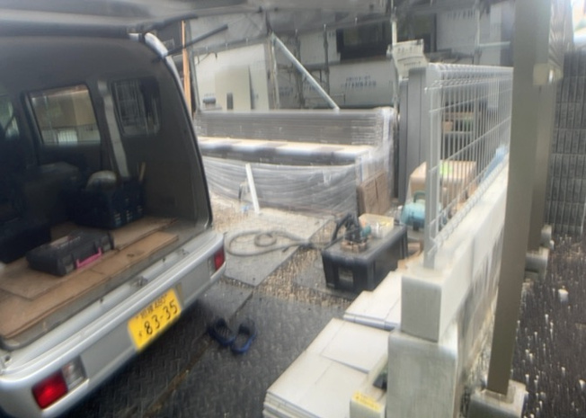 【駐車場】 | 駐車場と明記されていても、最小スペースでつくられた駐車場だと大型車は駐車できなかったり、出入りしにくくなったりする可能性があります。お車のサイズと購入したい物件の駐車場のサイズを現地で確認しましょう。