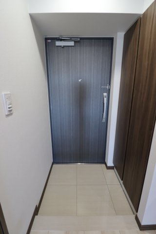 GENOVIA白糸台skygardenの玄関
