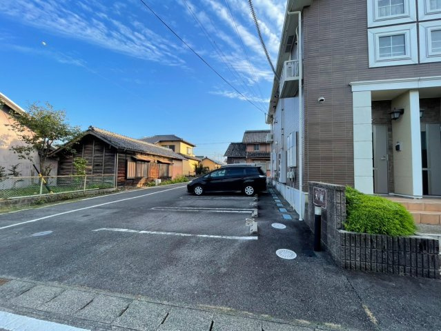 大樹の駐車場