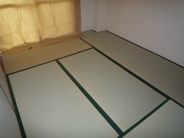 宝勝ハイツの和室