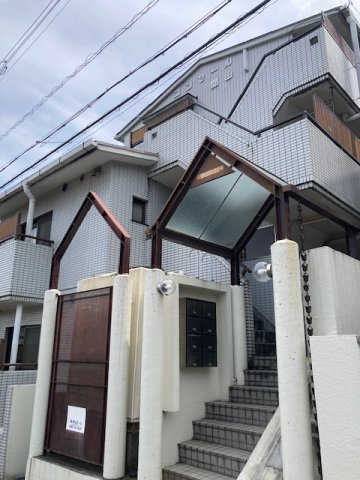 コンセール関山の外観