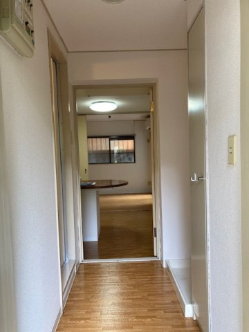 コンセール関山の玄関