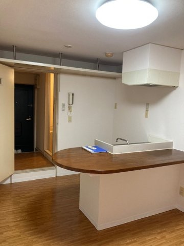 コンセール関山の居間・リビング