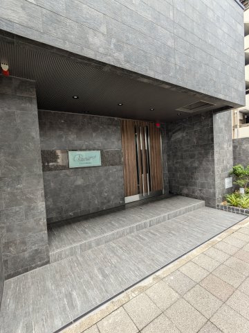 パルティール笠寺のエントランス