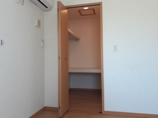 エレガンス　Ａの収納