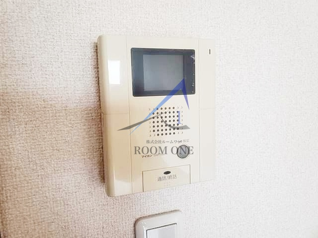 ＷＥＳＴ　ＴＡＭＡＣＨＩのセキュリティ|モニター付きインターホンです。