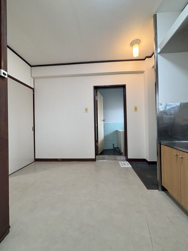 横浜市磯子区中原３丁目の賃貸マンションの内装