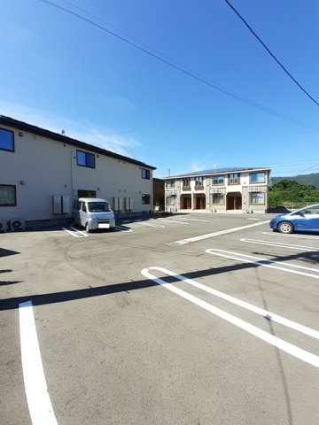 グランデ　フィオーレ　木園　Ａの駐車場