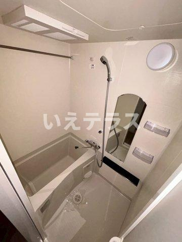 プレサンス神戸元町ミューズの浴室