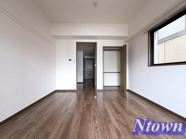 【その他】 | ボヌール新栄 | ゆったりとした居間です