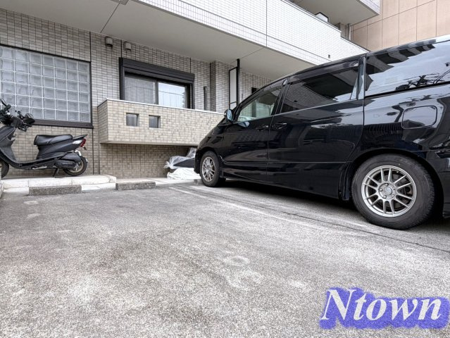 【駐車場】 | ボヌール新栄 | カースペースがあります