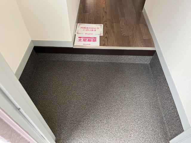 リバティはやのＣの玄関|玄関