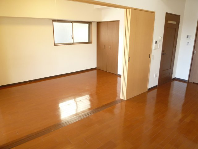 エルセレーノ住之江の居間・リビング
