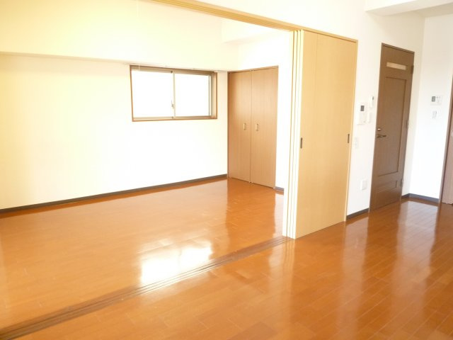 エルセレーノ住之江の居間・リビング