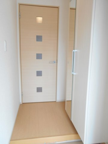 セントラル　ビオーラＢの玄関
