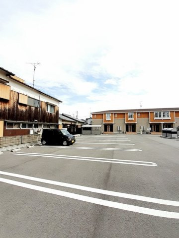 ガーベランスＡの駐車場